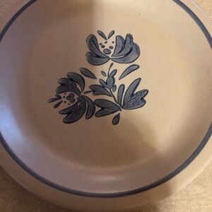 Pfaltzgraff Tan Plate with Blue Floral Design set of 4 salad plates Yorktown